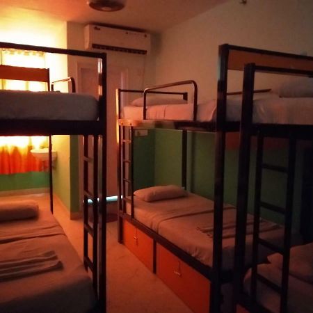 Bunk Hostel Delhi New Delhi Ngoại thất bức ảnh
