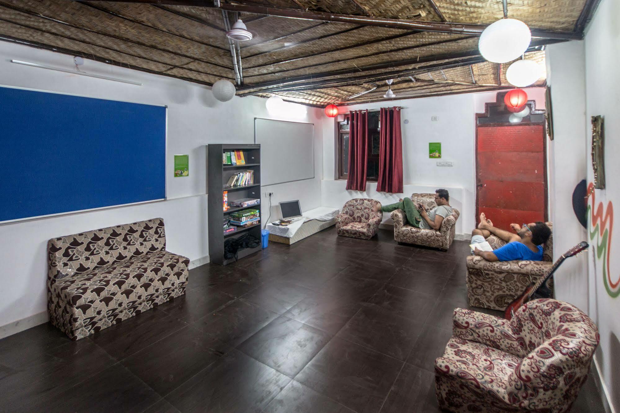 Bunk Hostel Delhi New Delhi Ngoại thất bức ảnh