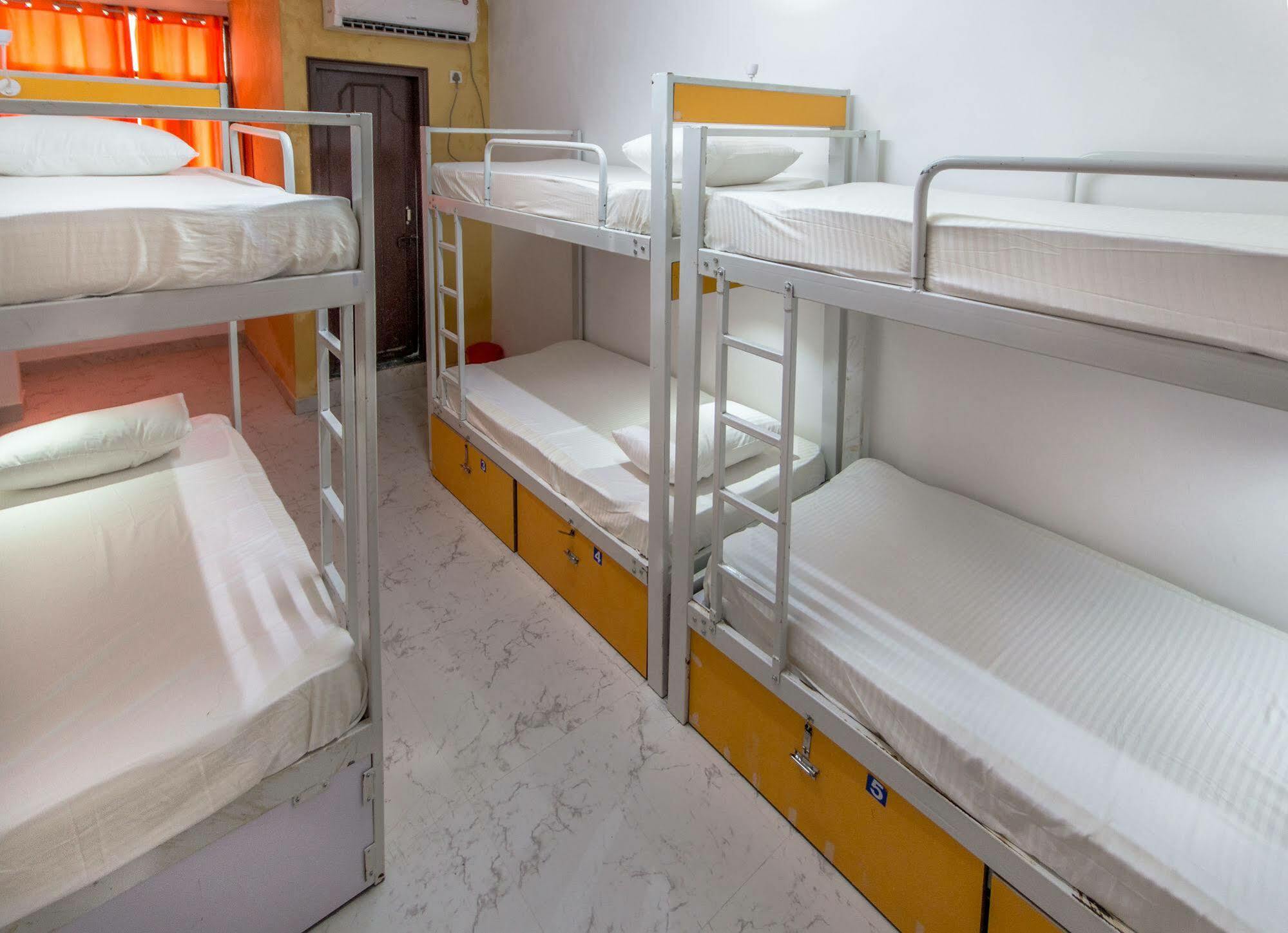 Bunk Hostel Delhi New Delhi Ngoại thất bức ảnh