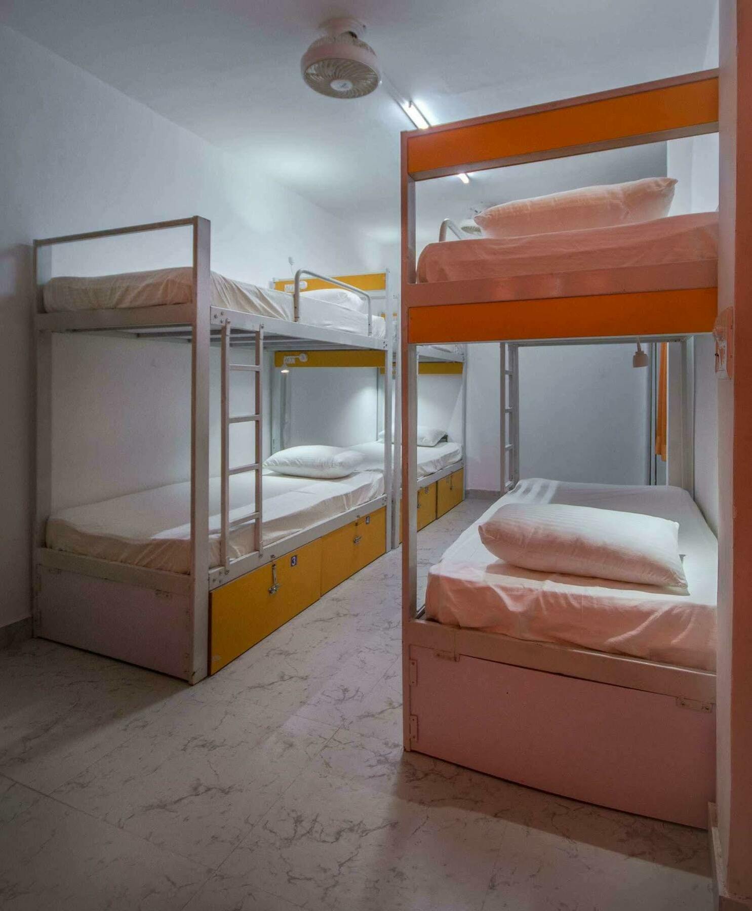 Bunk Hostel Delhi New Delhi Ngoại thất bức ảnh