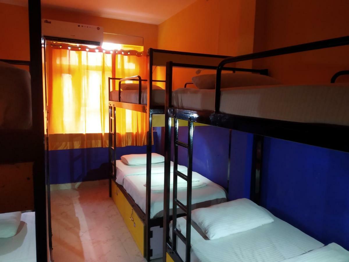 Bunk Hostel Delhi New Delhi Ngoại thất bức ảnh