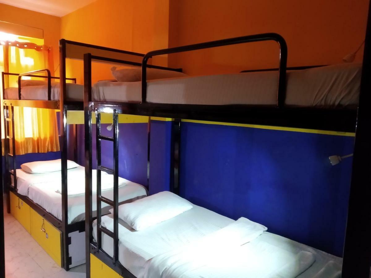 Bunk Hostel Delhi New Delhi Ngoại thất bức ảnh