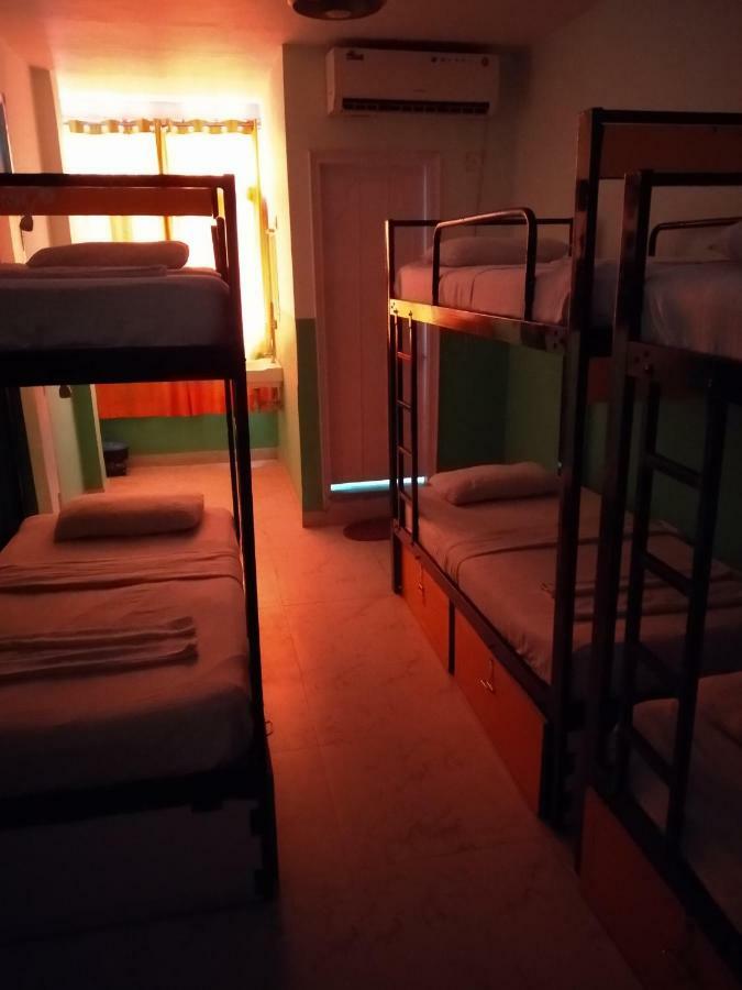Bunk Hostel Delhi New Delhi Ngoại thất bức ảnh